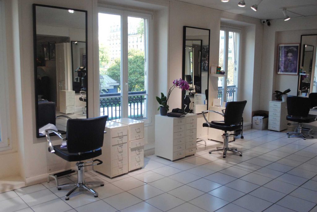 salon suites for rent
